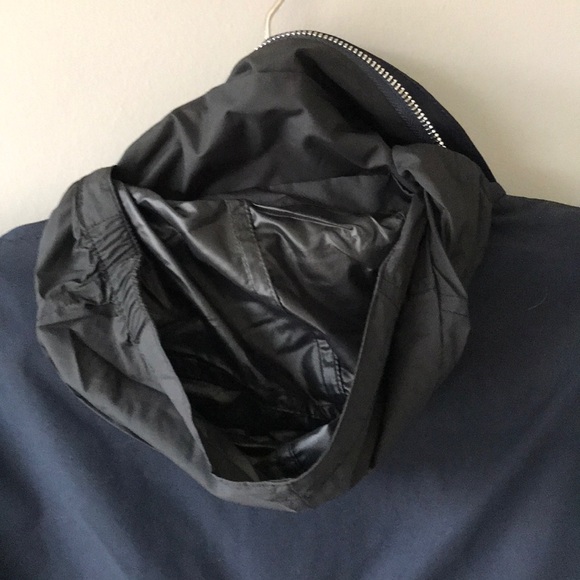 Men’s Banana Republic Navy Vest. NWOT - Picture 2 of 4